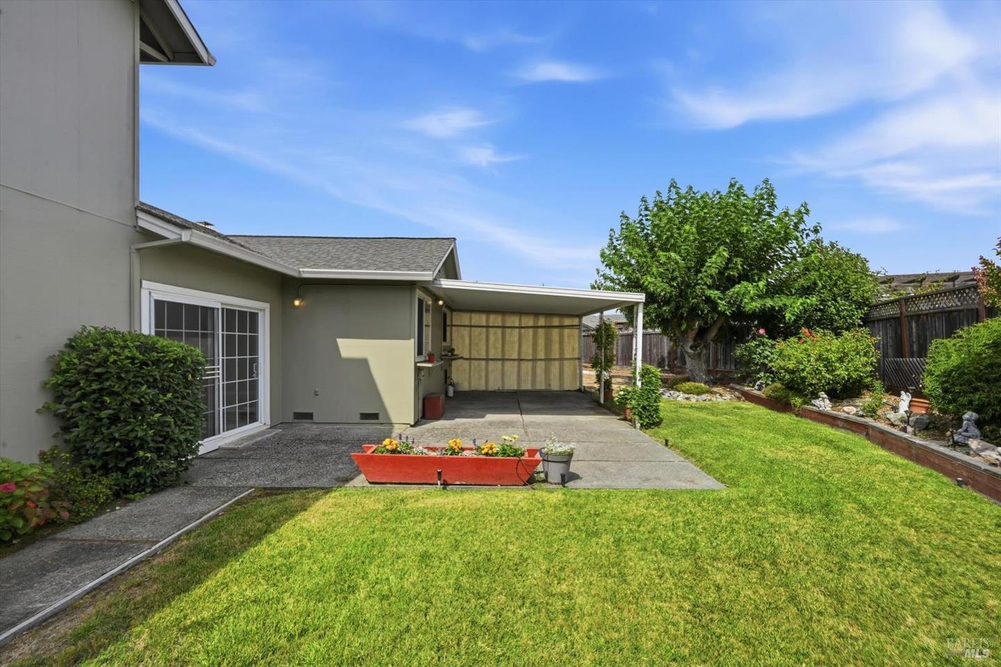 1657 Albin Way photo 33