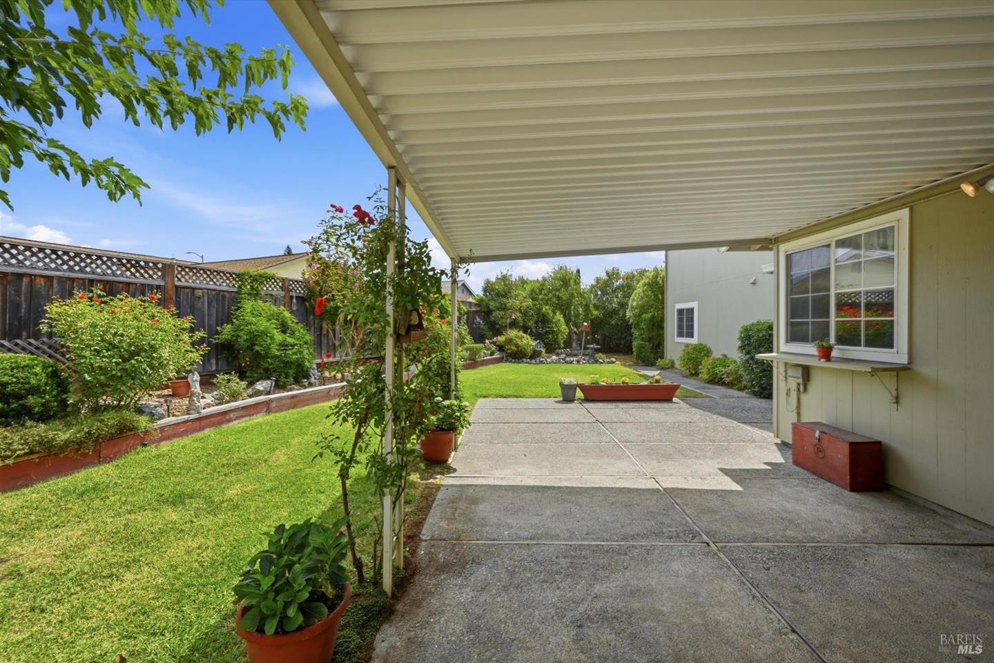 1657 Albin Way photo 35
