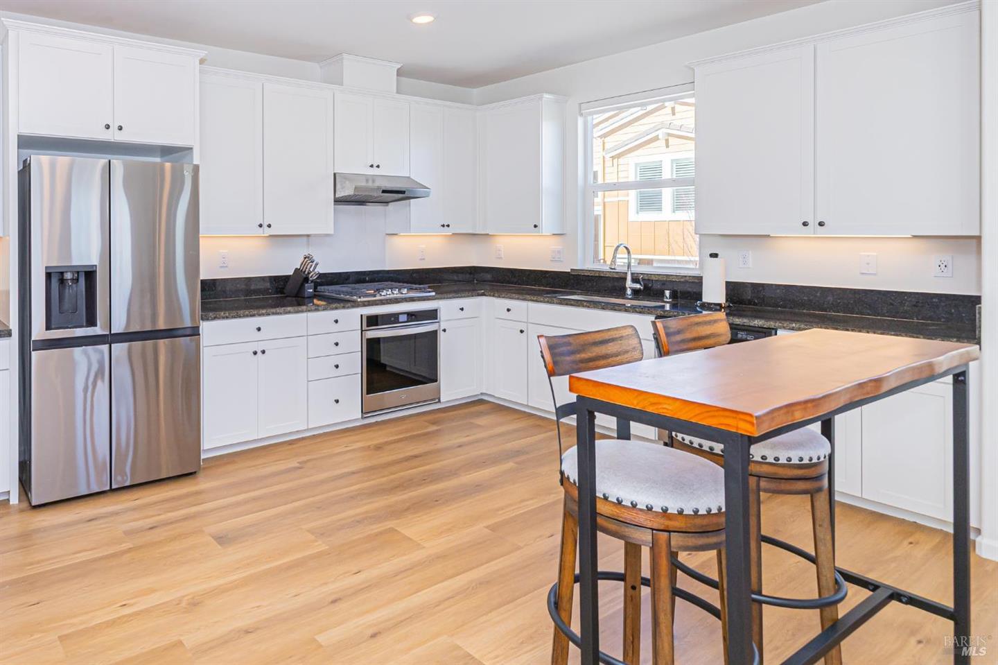 585 Sapphire Street photo 24