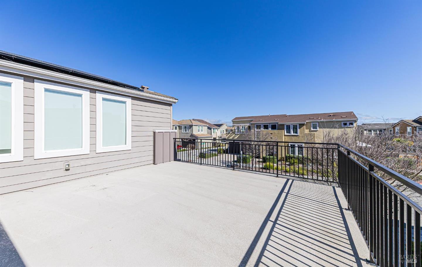 585 Sapphire Street photo 45