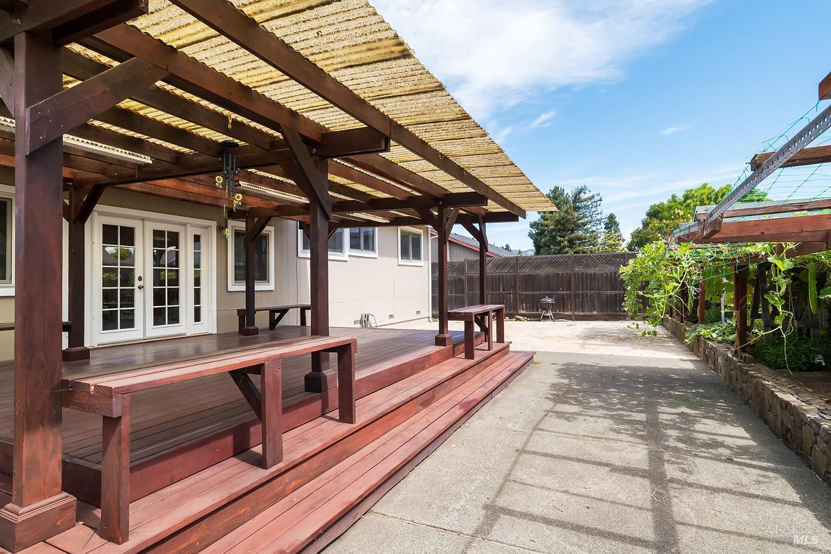 1804 Spoonbill Avenue photo 36