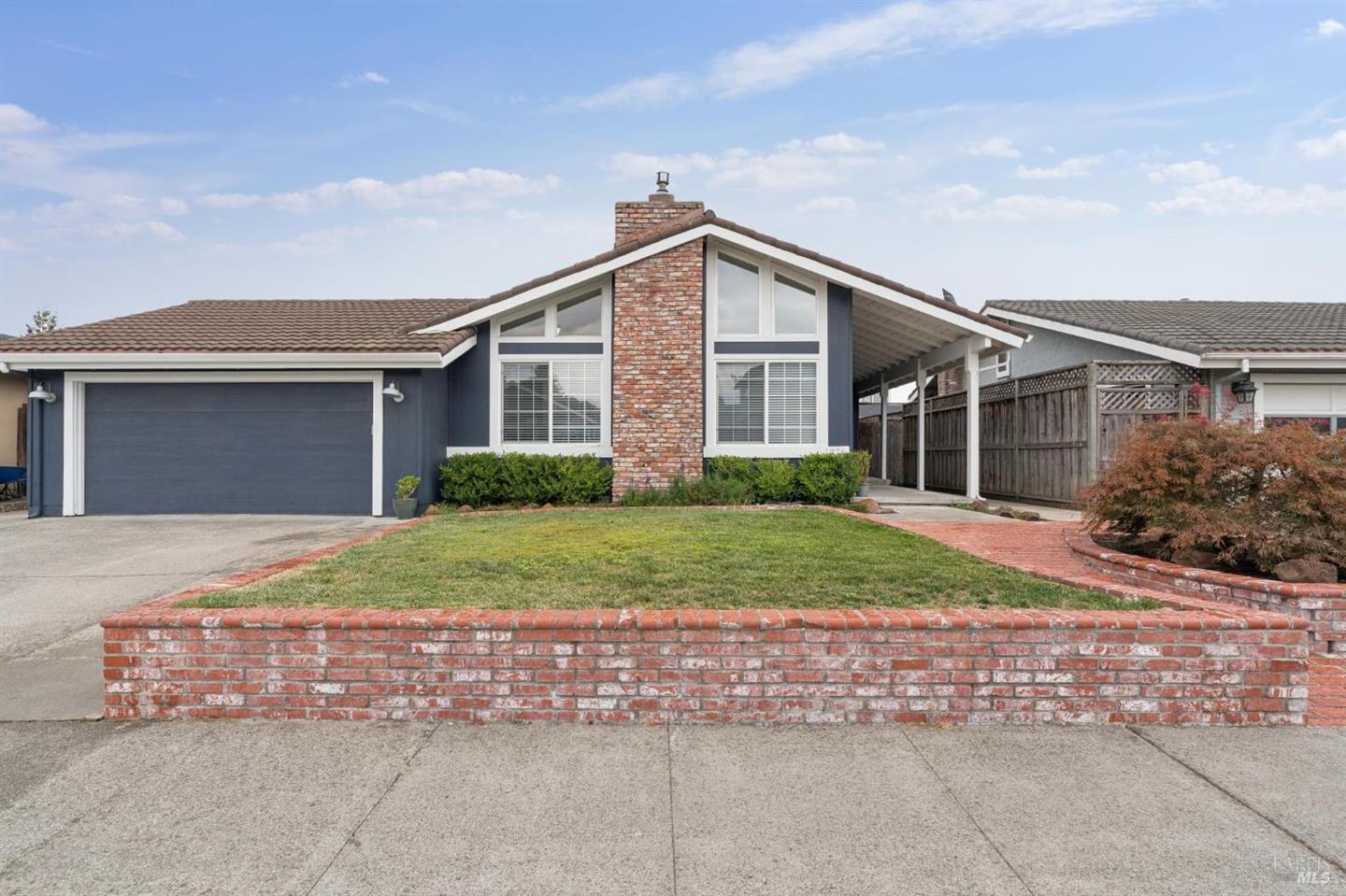 1276 Beechwood Drive, Petaluma, CA 94952/94954