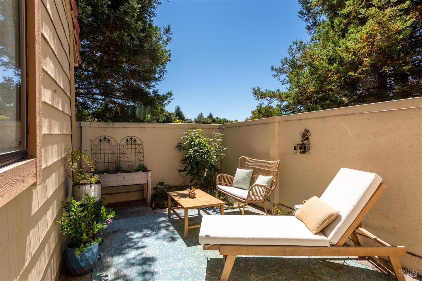88 Park Place Drive, Petaluma, CA 94952/94954