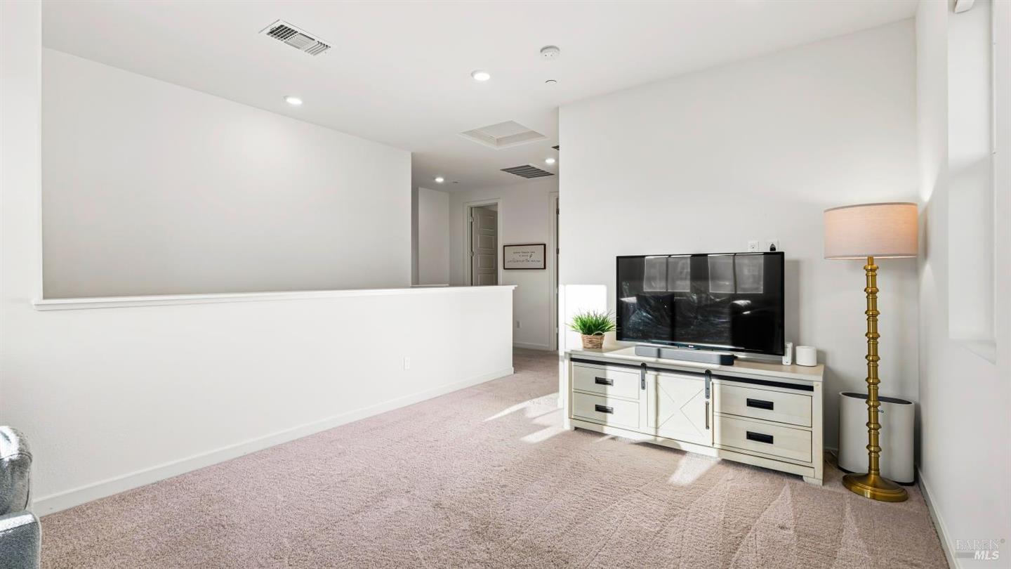 314 Caulfield Lane photo 21