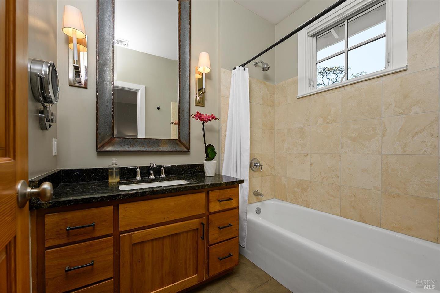 326 Liberty Street photo 14