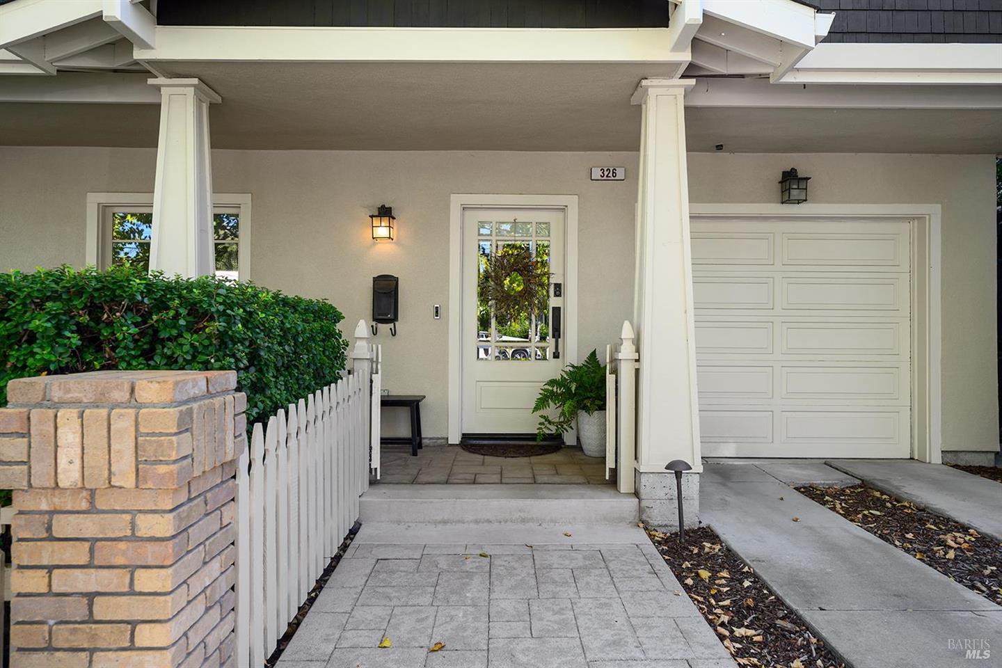 326 Liberty Street photo 6