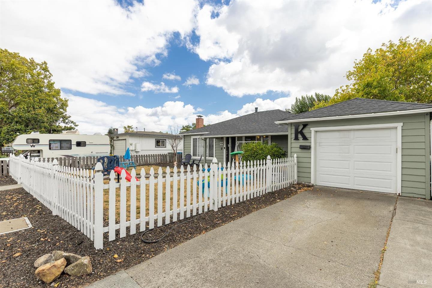 308 S Mcdowell Boulevard photo 32