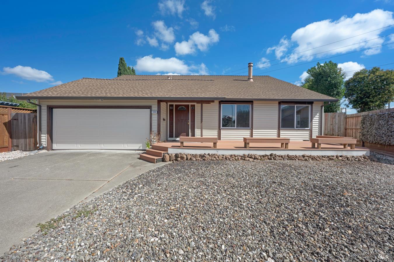 1008 Santa Clara Lane photo 2