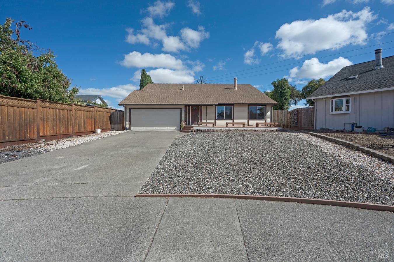 1008 Santa Clara Lane photo 3