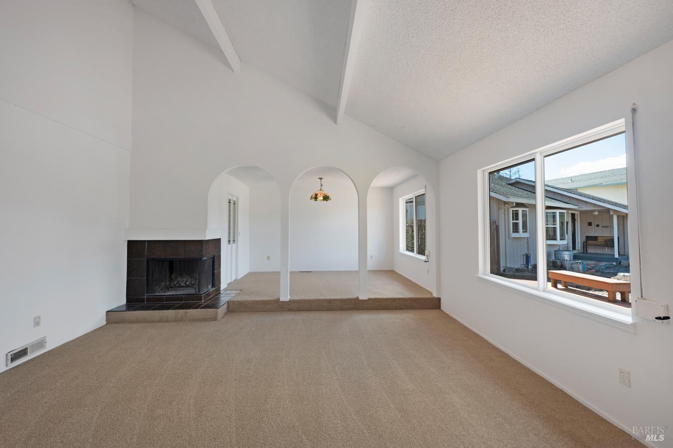 1008 Santa Clara Lane photo 5
