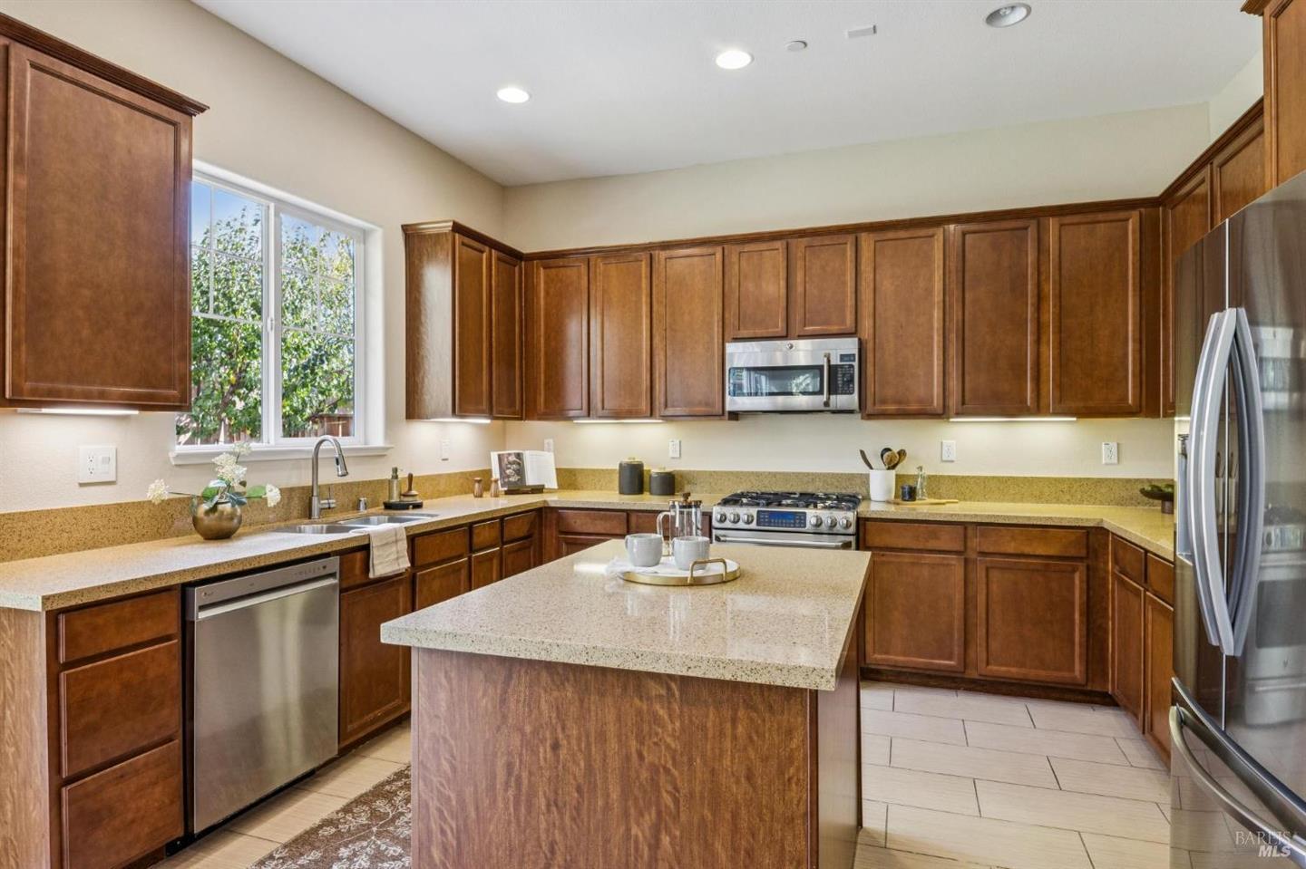 1688 Southview Drive photo 22