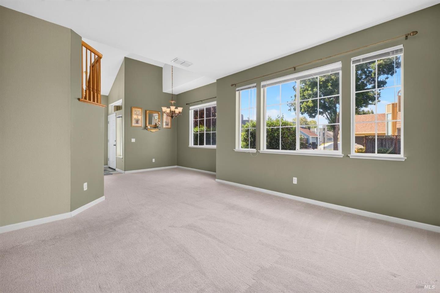 1452 Capri Avenue photo 11