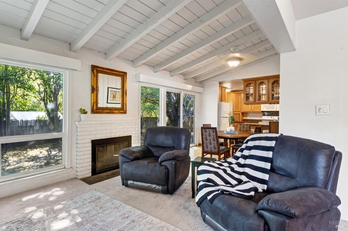128 Burlington Drive photo 15