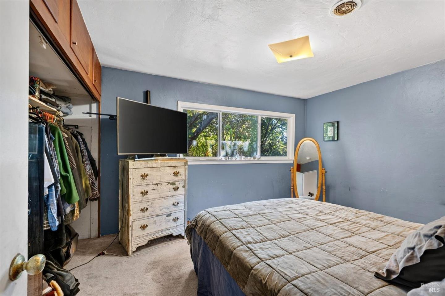 128 Burlington Drive photo 10