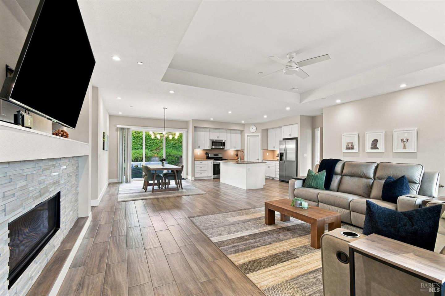 10025 Grove Street photo 5