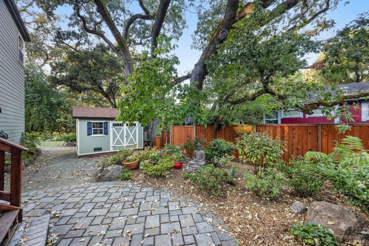 2 Fullerton Lane photo 72