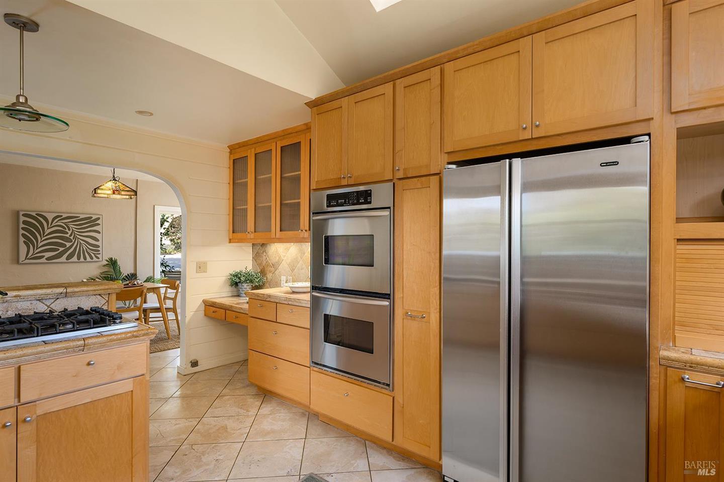 690 Palm Avenue photo 17