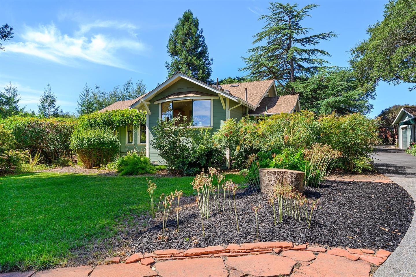690 Palm Avenue photo 38