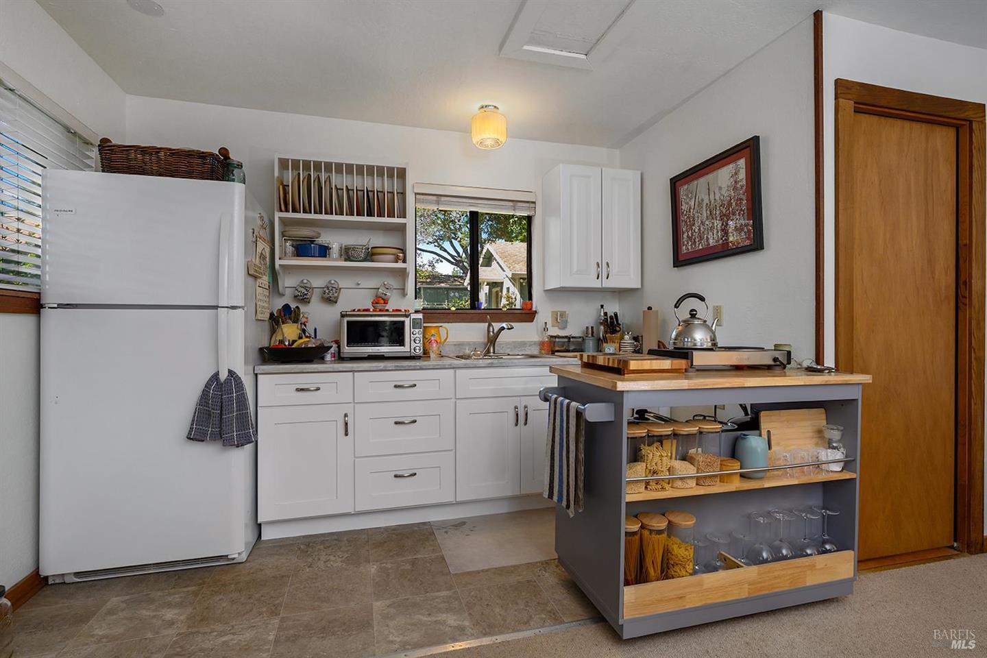 690 Palm Avenue photo 49