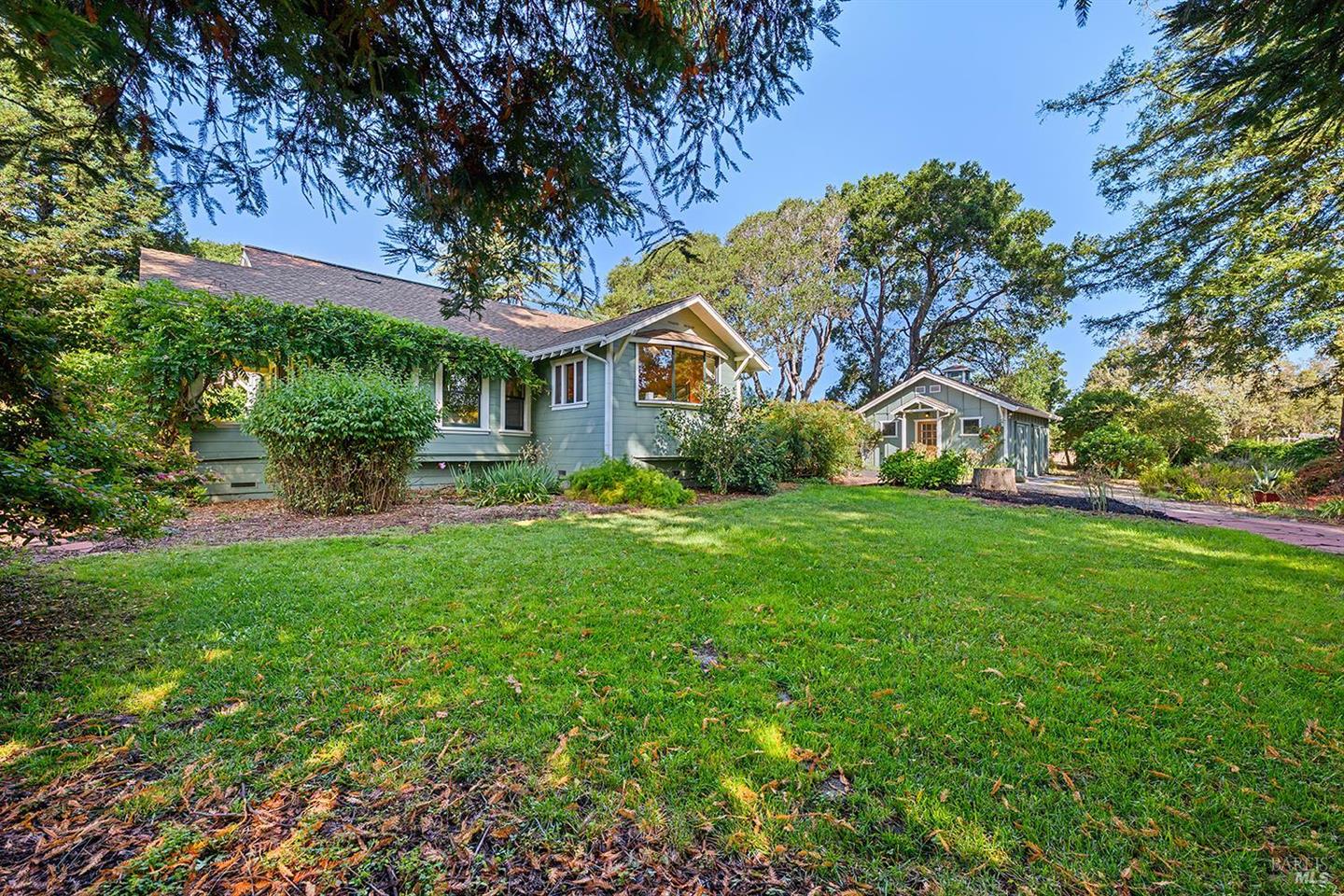 690 Palm Avenue photo 58