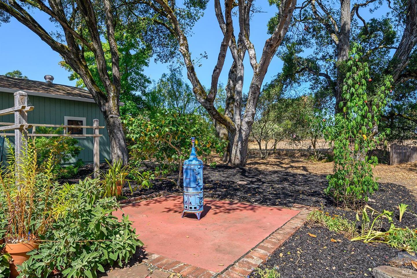 690 Palm Avenue photo 65