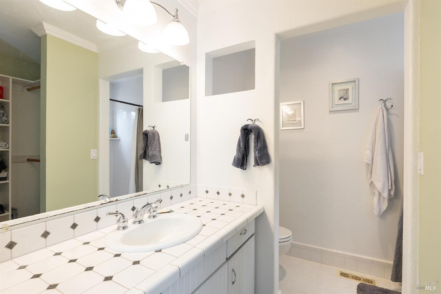 204 Sutter Street photo 16