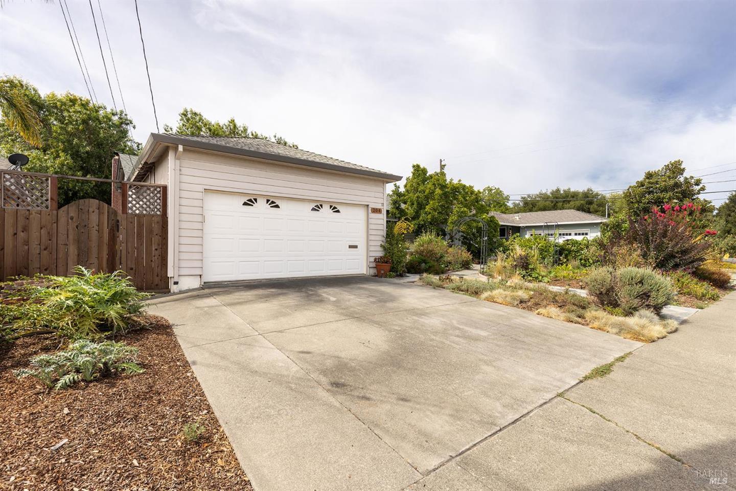 204 Sutter Street photo 29
