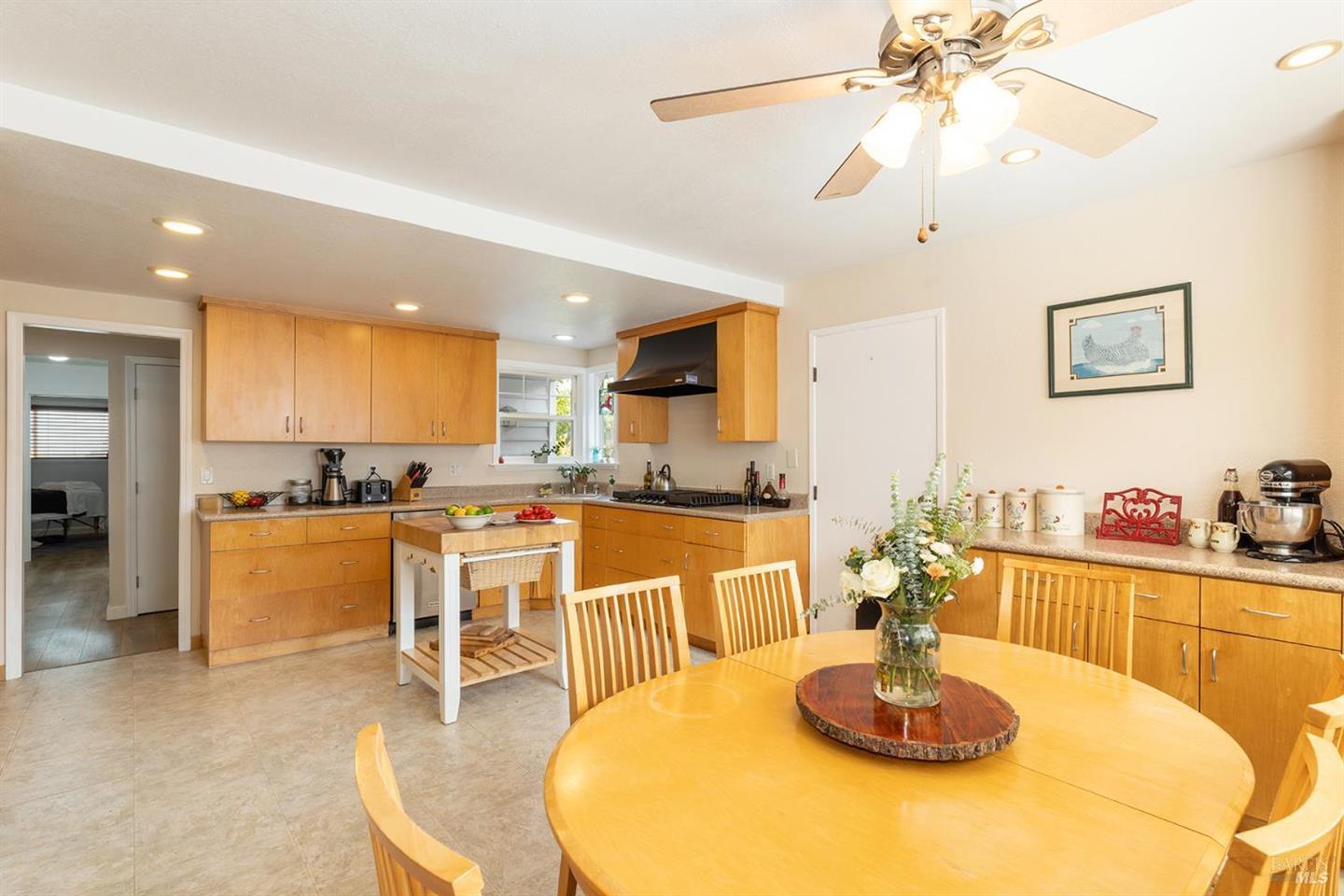 204 Sutter Street photo 36