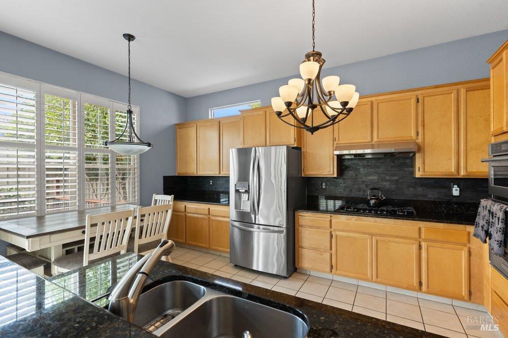 2010 Falcon Ridge Drive photo 17