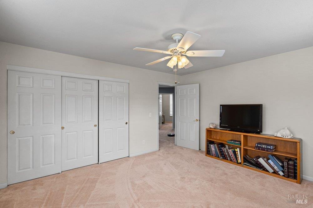 2010 Falcon Ridge Drive photo 37