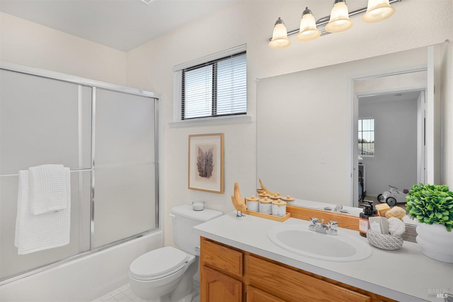 1725 Drake Court photo 23