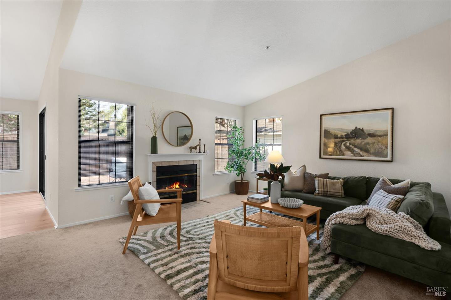 1725 Drake Court photo 4