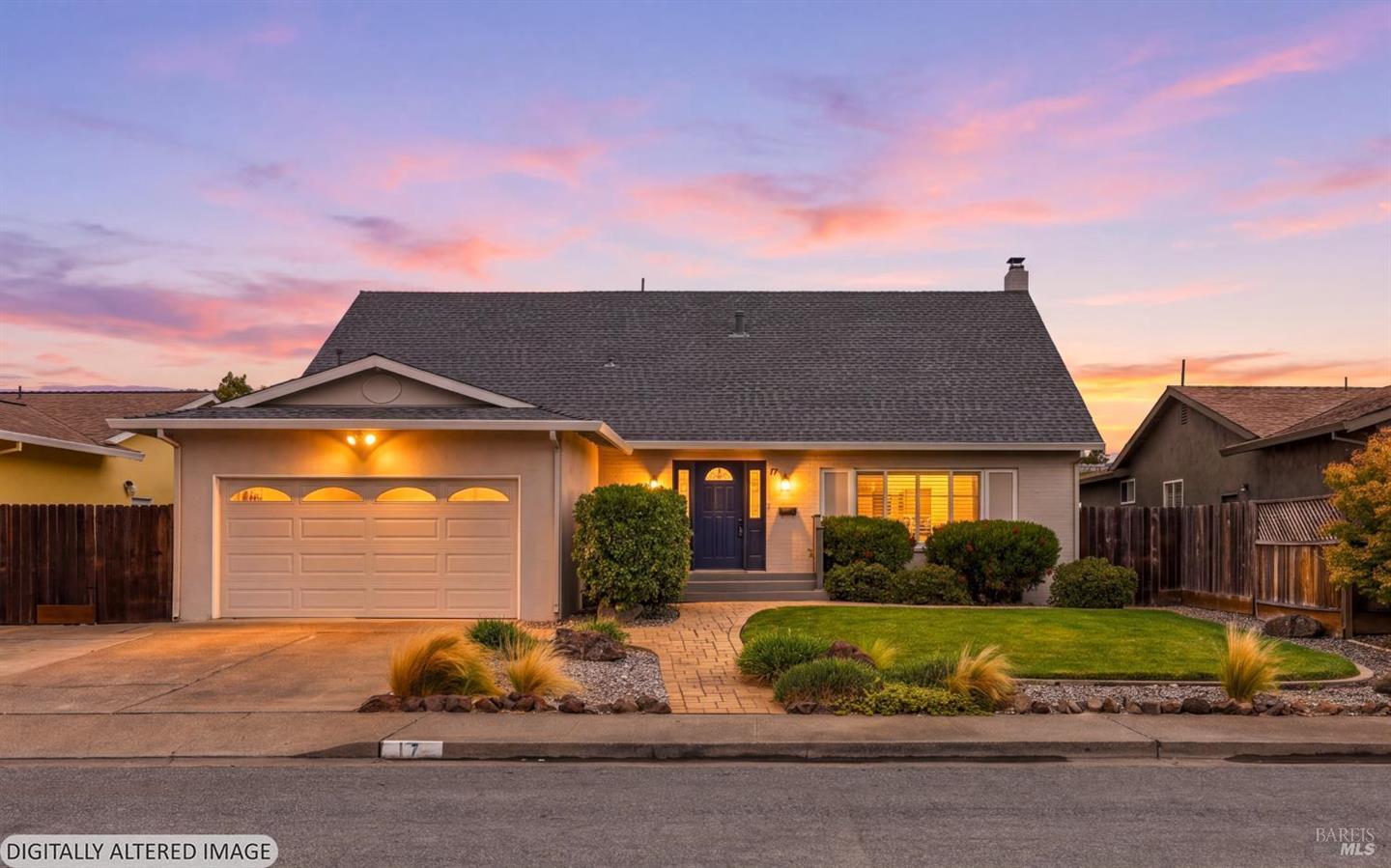 17 Eastside Circle, Petaluma, CA 94952/94954