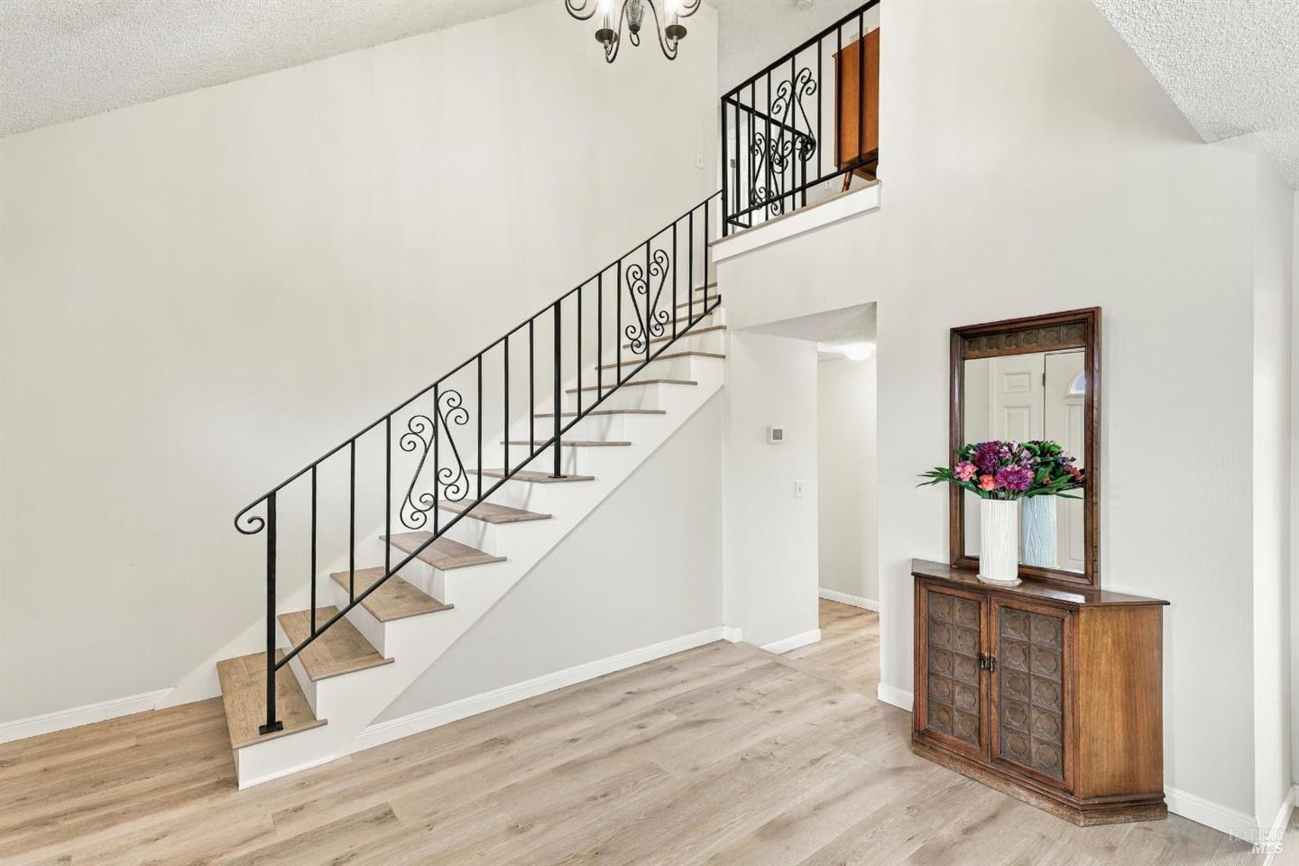 17 Eastside Circle photo 12