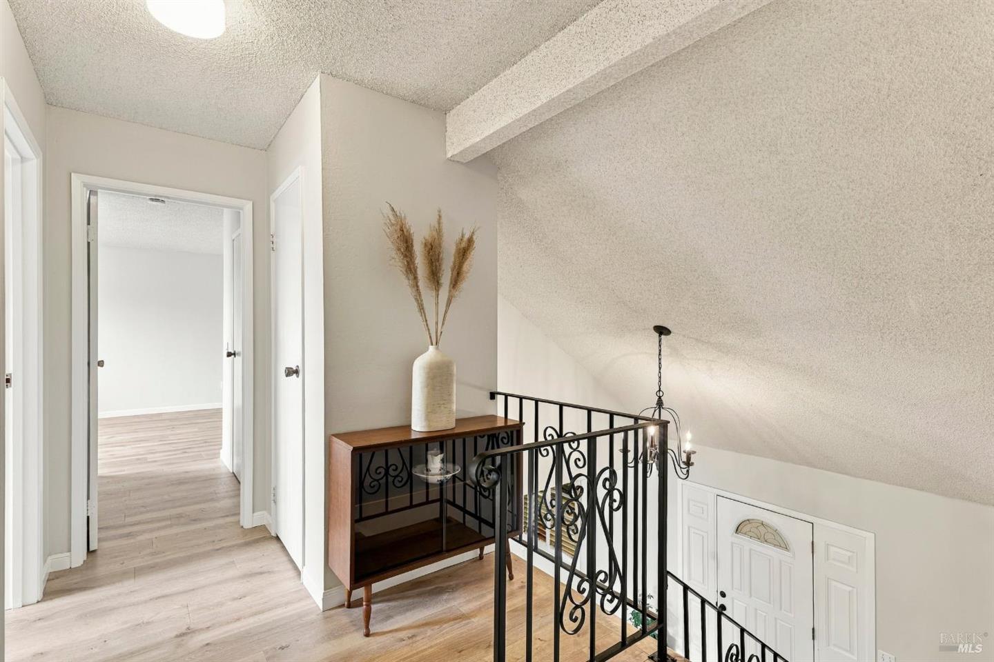 17 Eastside Circle photo 20