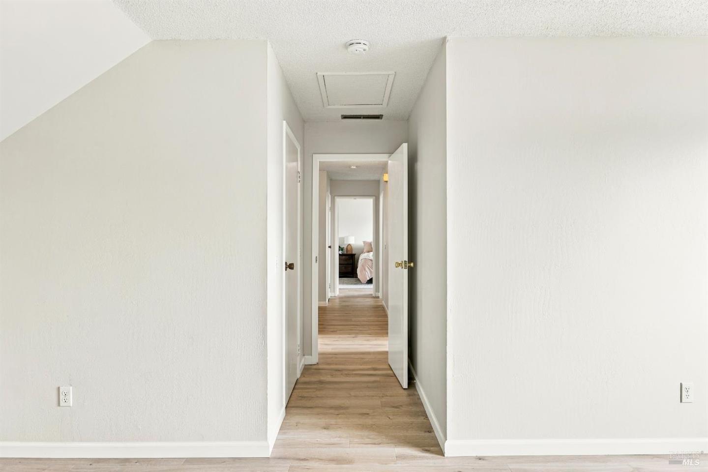 17 Eastside Circle photo 24
