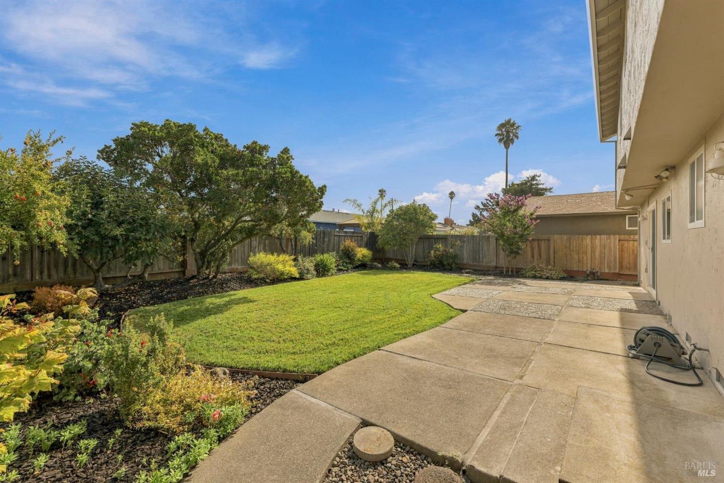 17 Eastside Circle photo 26