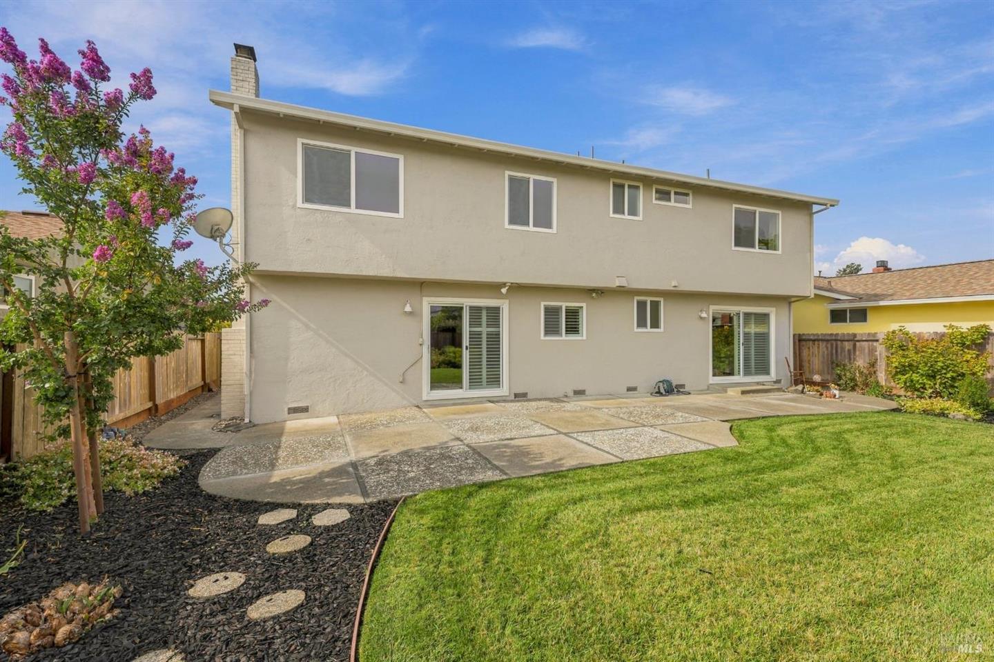 17 Eastside Circle photo 28