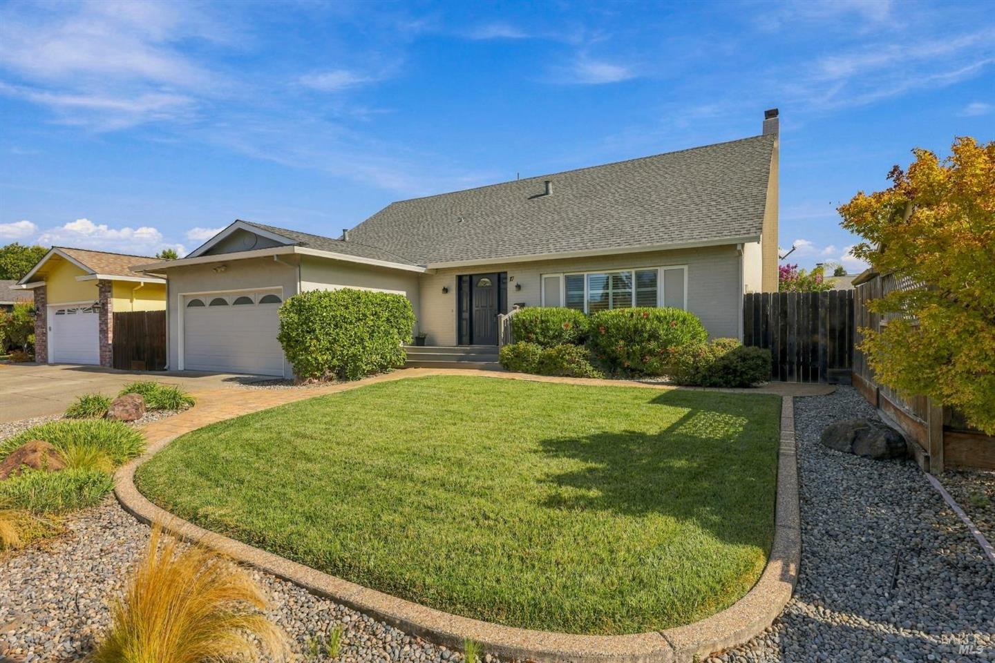 17 Eastside Circle photo 30
