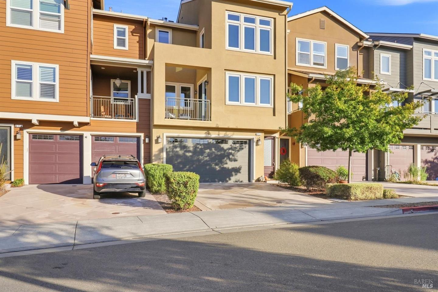 634 Jade Street photo 2