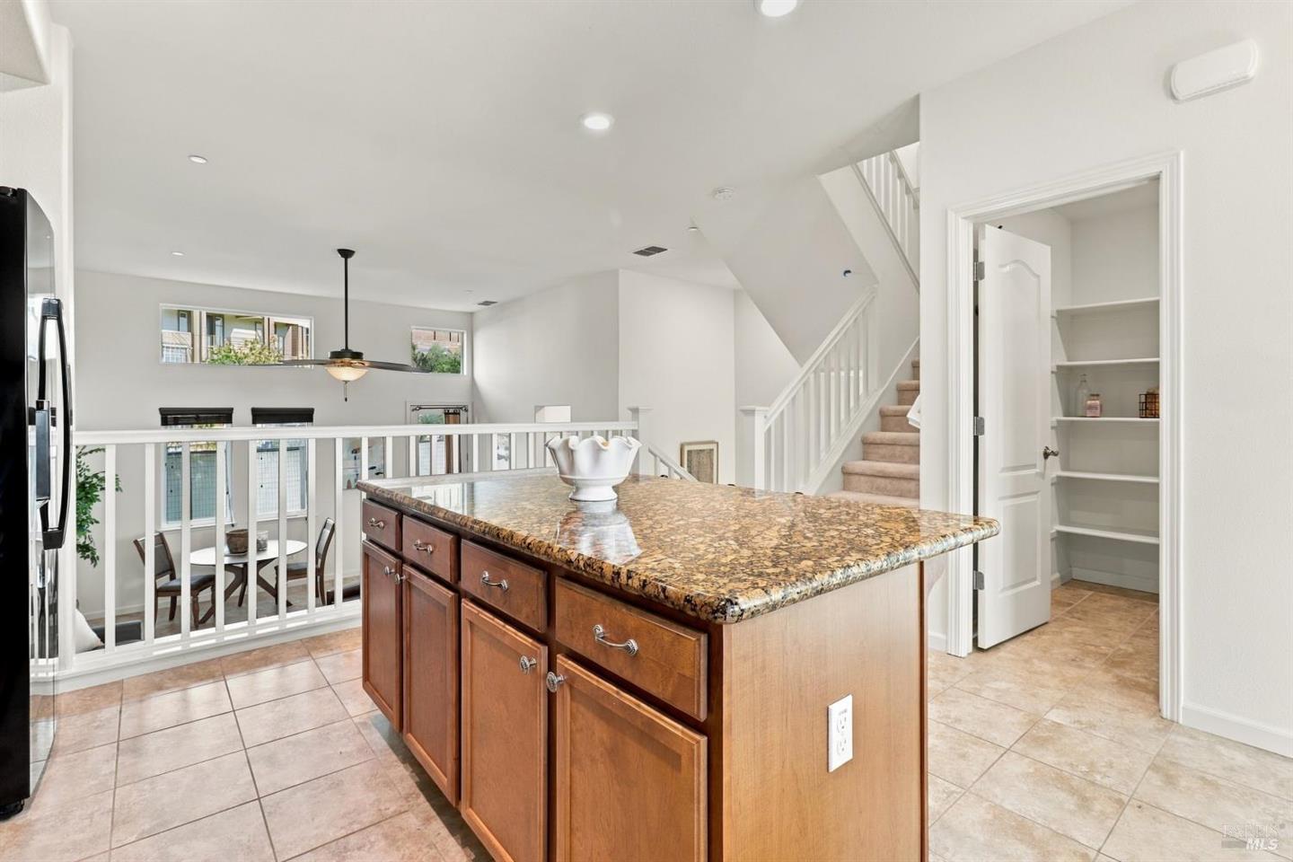 634 Jade Street photo 11