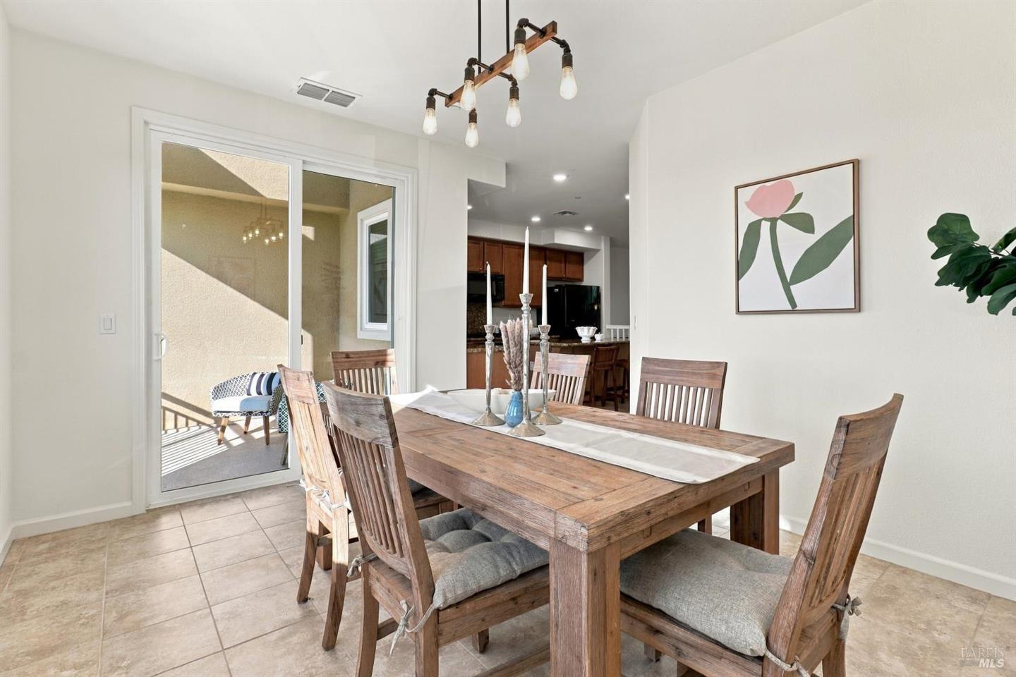 634 Jade Street photo 14