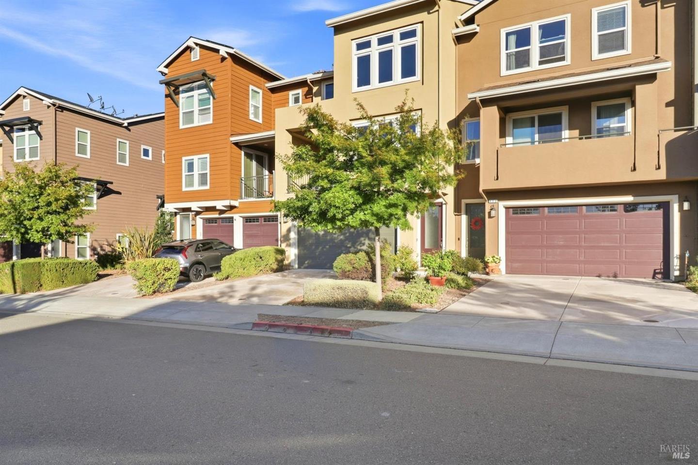 634 Jade Street photo 3