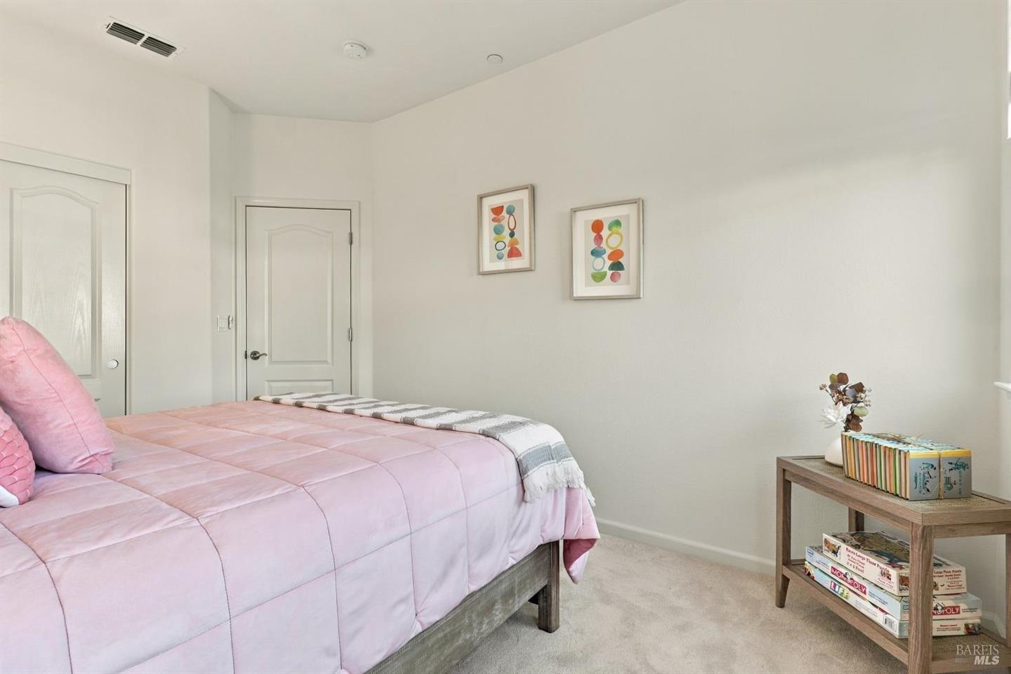 634 Jade Street photo 25