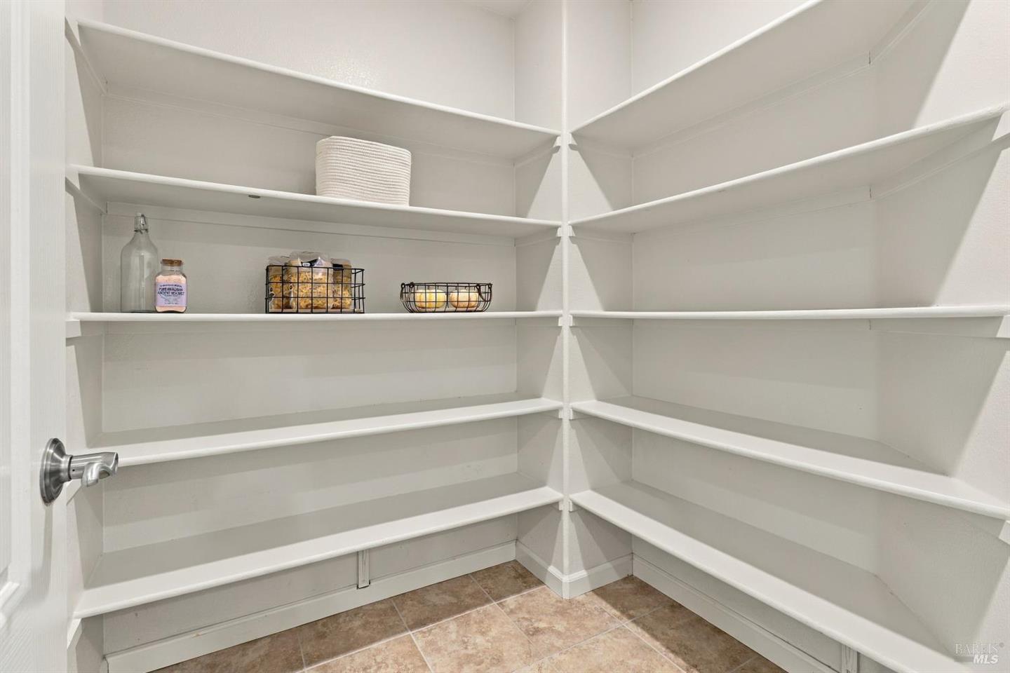 634 Jade Street photo 26