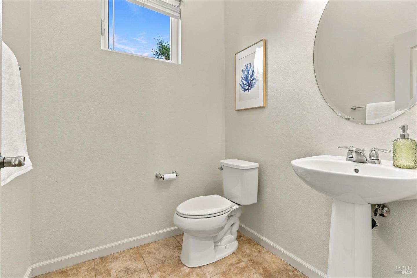 634 Jade Street photo 27