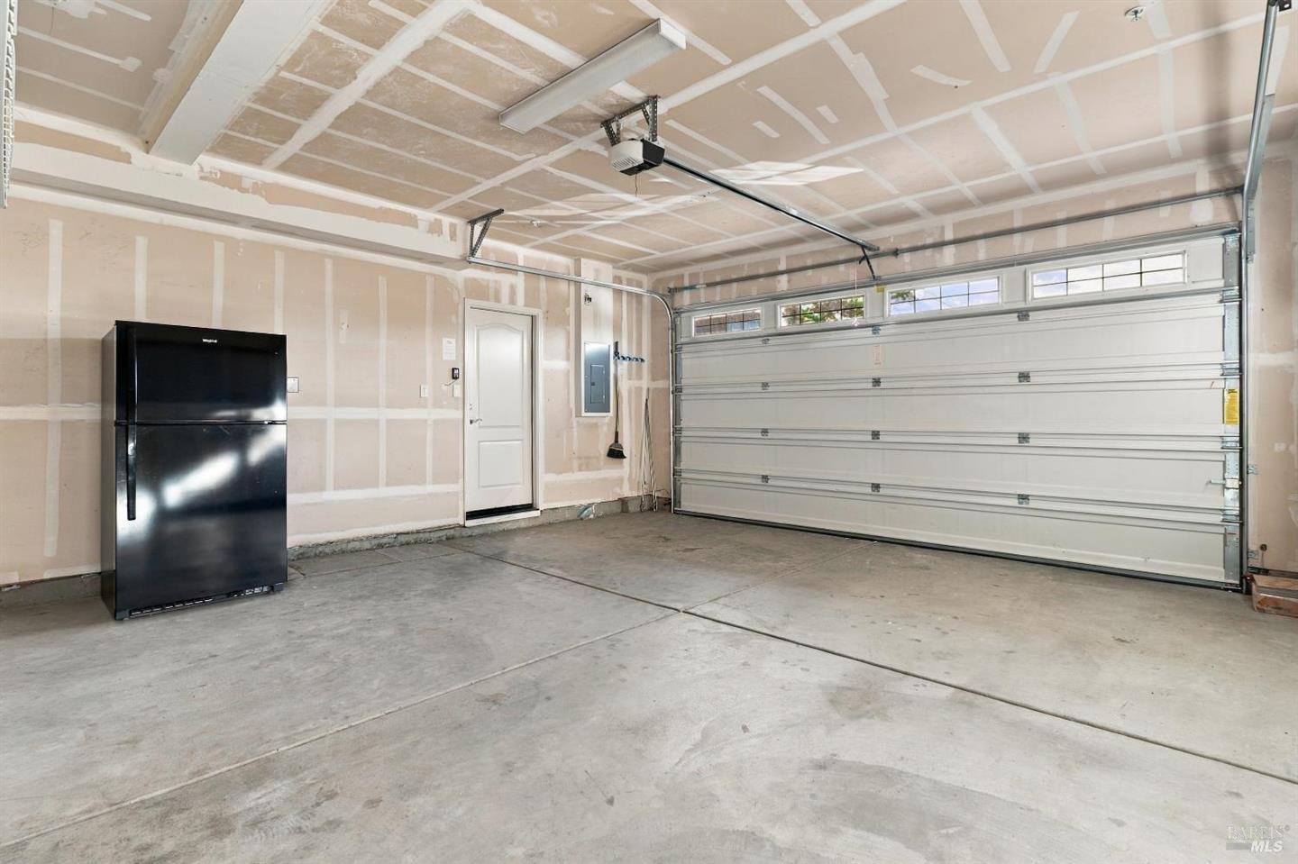 634 Jade Street photo 34