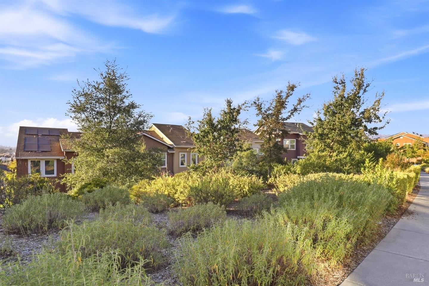 634 Jade Street photo 39