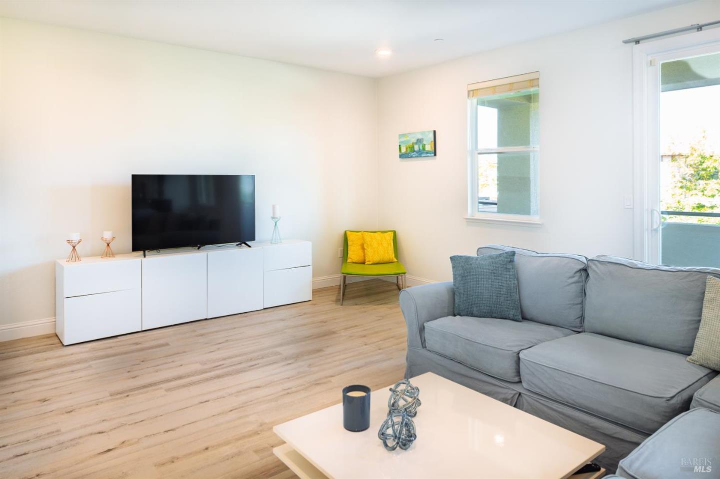 616 Jade Street photo 22