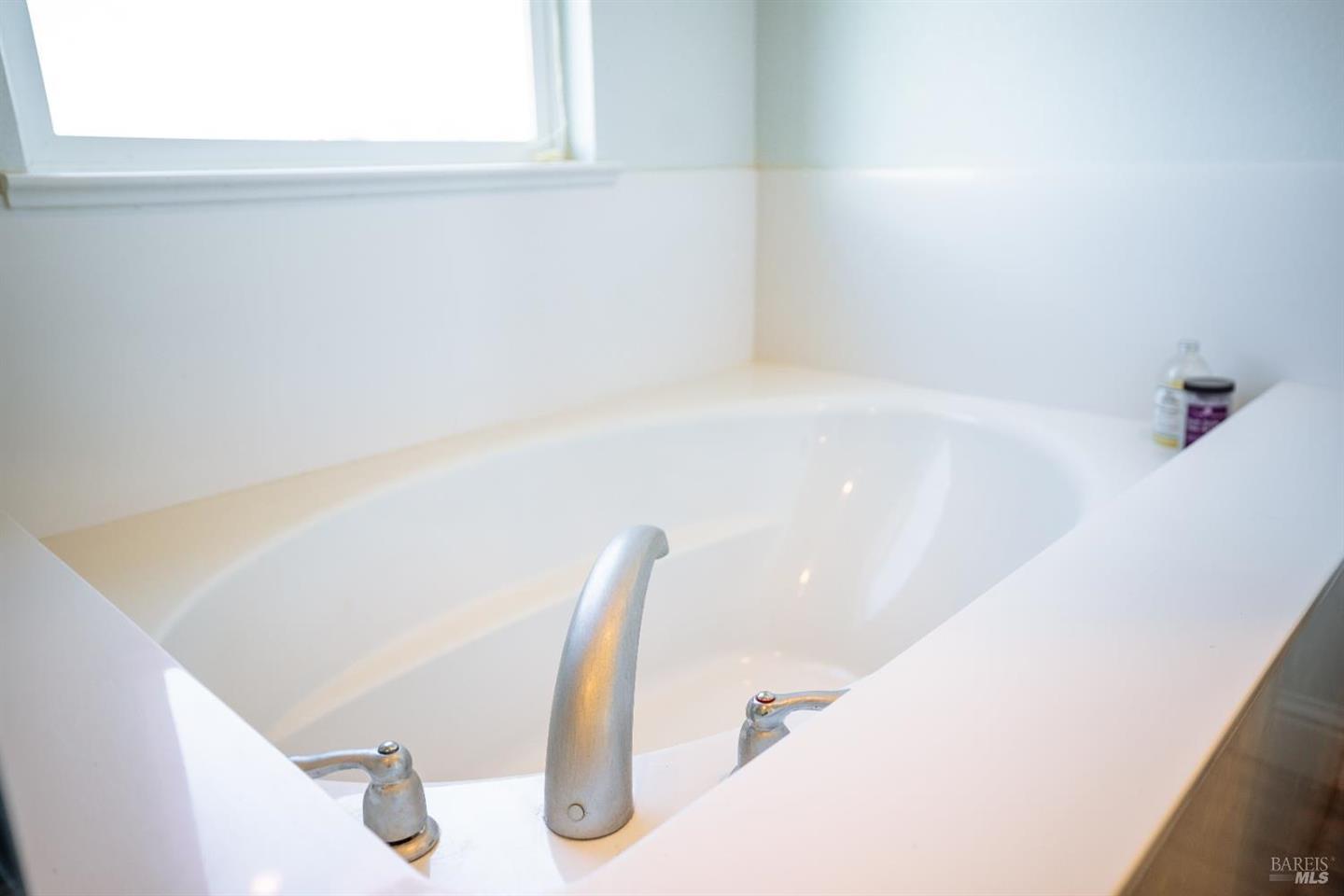 616 Jade Street photo 32